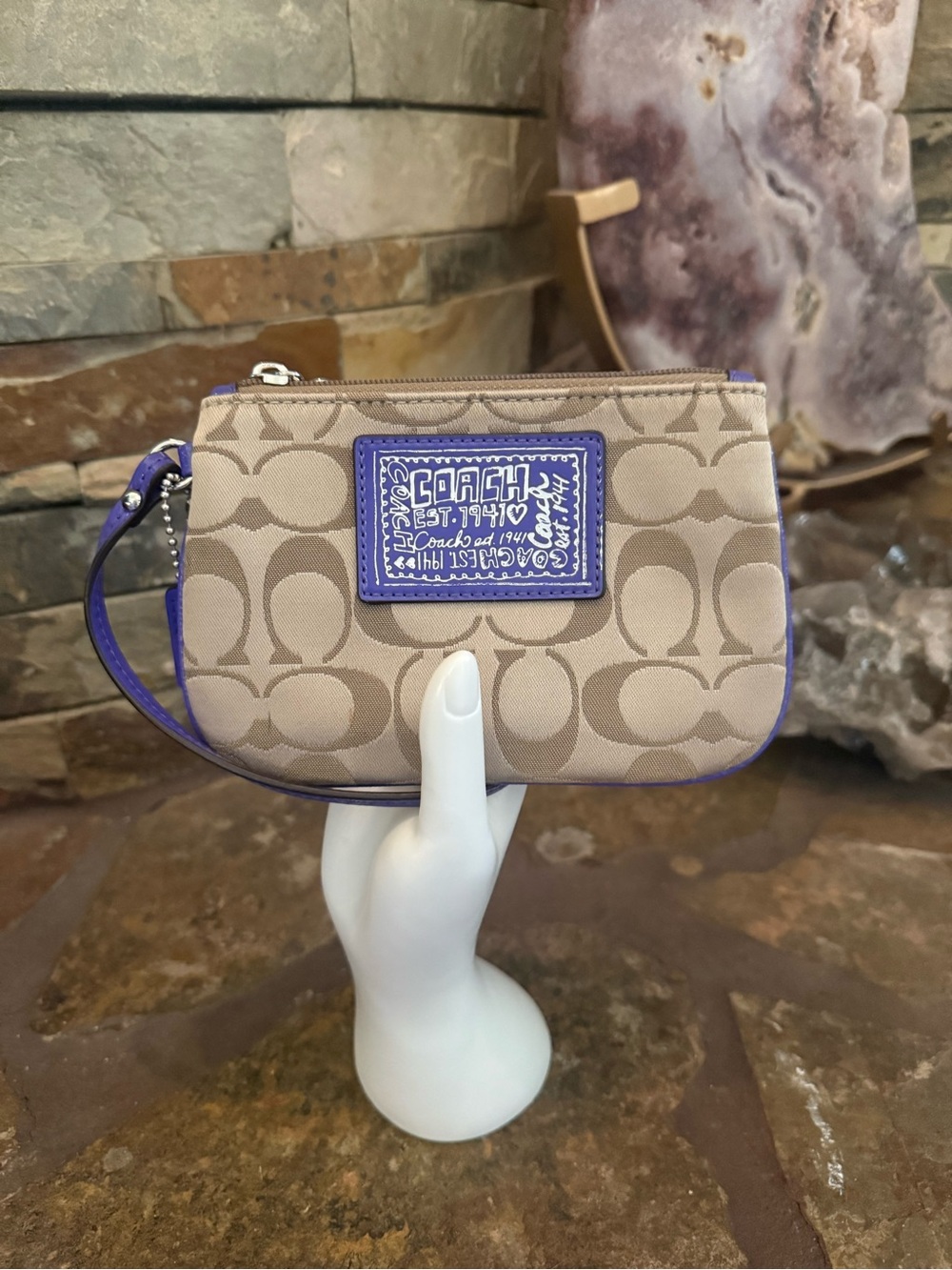 Coach Signature C Poppy Wristlet New